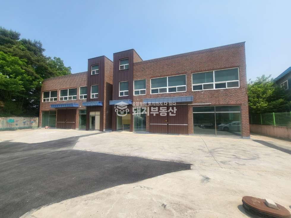 경기 파주시 조리읍 능안리 전체동 2차선접한 공장, ic인접, 리모델링완료,건235p,가설50p,하수직관 매매 매물번호 10798 사진 2