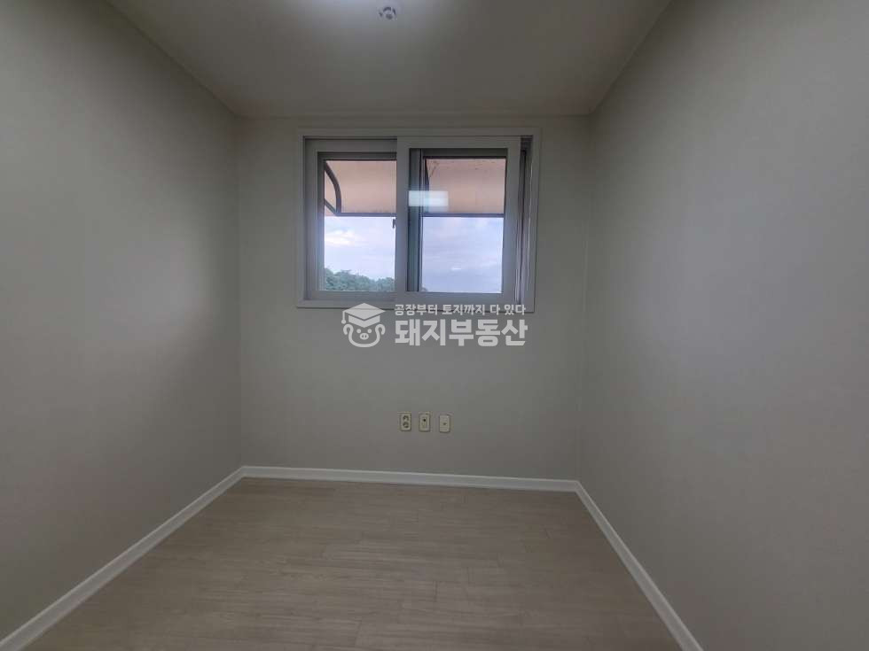 경기 고양일산동구 문봉동 102동 급매,도로인접 방3,화1,중문,엘리베이터유 내부깔끔, 즉시입주 주차가 매매 매물번호 10863 사진 8