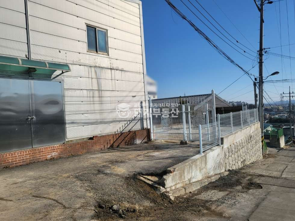 경기 파주시 산남동 제2자유로 탑골ic3분, 리모델링완,작업실,공방등,2종제조가,하수직관 매매 매물번호 10926 사진 2