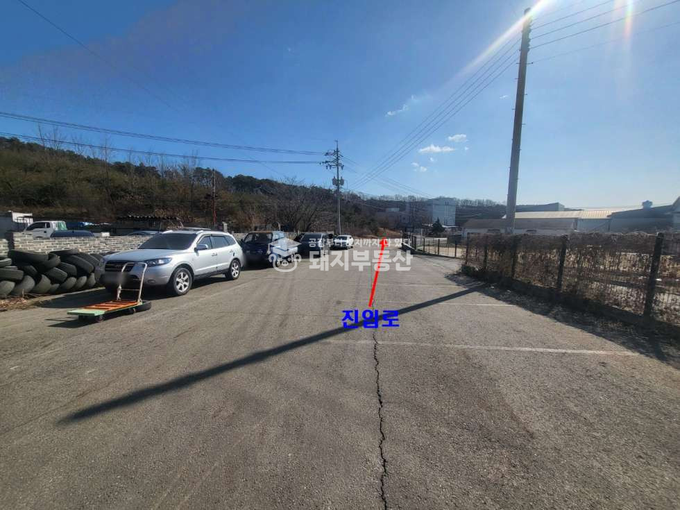 경기 파주시 탄현면 법흥리 2차선접 준신축 공장 민원무 전기45KW 40피트진입,자유로 성동ic인접 매매 매물번호 10666 사진 5