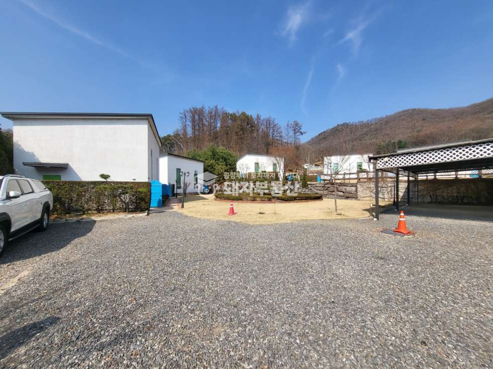 경기 파주시 파평면 율곡리 시세대비 저렴, 경치좋고 예쁘게 잘 가꾼 펜션, 애견펜션등 다용도 활용가 매매 매물번호 10710 사진 2