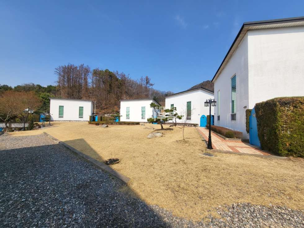 경기 파주시 파평면 율곡리 시세대비 저렴, 경치좋고 예쁘게 잘 가꾼 펜션, 애견펜션등 다용도 활용가 매매 매물번호 10711 사진 2