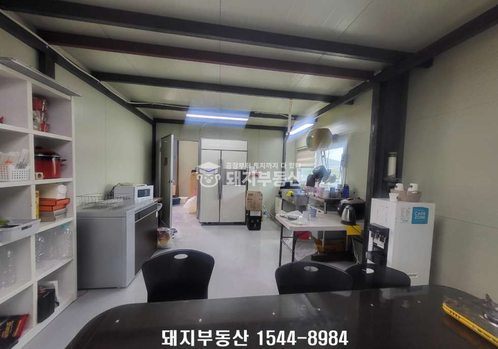 경기 고양일산동구 문봉동 주건축물제1동 준신축 60p, 하수직관,2종제조,식품공장가,내부사무실,40피트, 수원문산가도로사리현ic인접 월세 매물번호 11242 사진 4