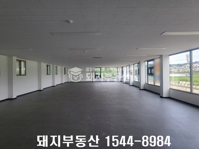 경기 파주시 조리읍 장곡리 4차선대로변 광고효과굿 전시장 캠핑용품점 자유업 즉시입주 월세 매물번호 10224 사진 3